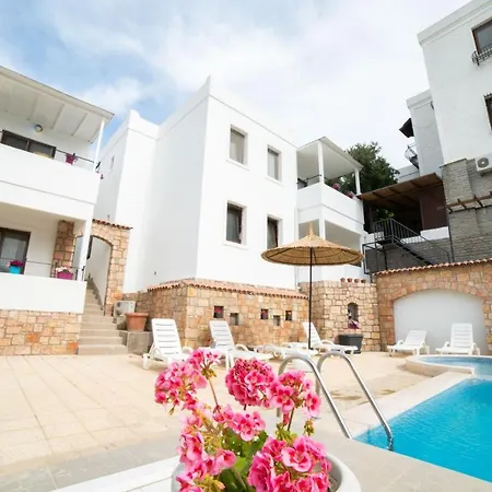 Great Spot In The Heart Of 아파트 Bodrum